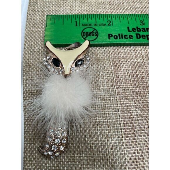 New Furry Fox Bling Pendant Foxy Cleopatra Crystals Gift Idea Collection Piece - Picture 6 of 10